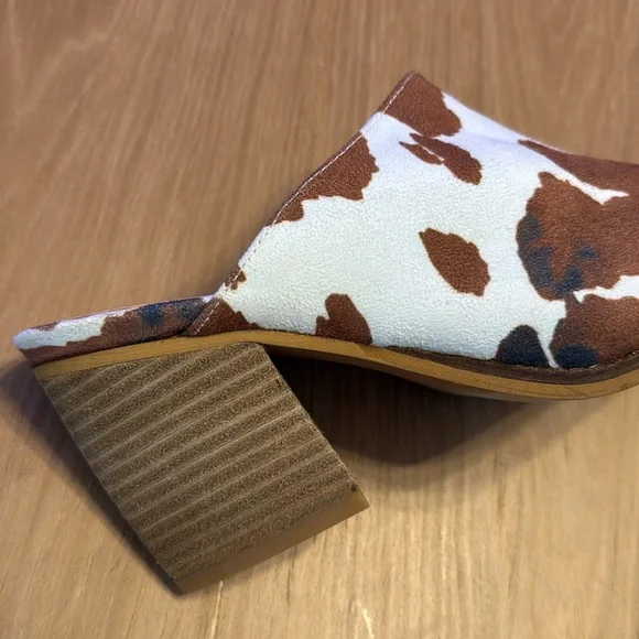 ARIDER GIRL Cow Print Mules Size 8 - Picture 8 of 11
